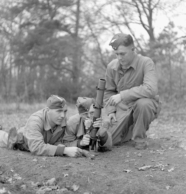 Photo of Mortar Team