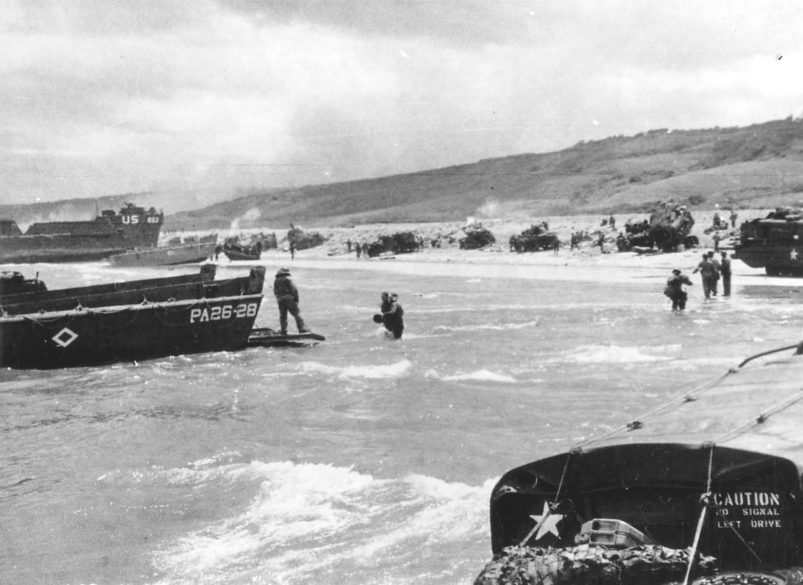 Photo of Unloading onto Omaha beach