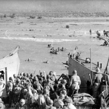 LCT landing at Utah Beach