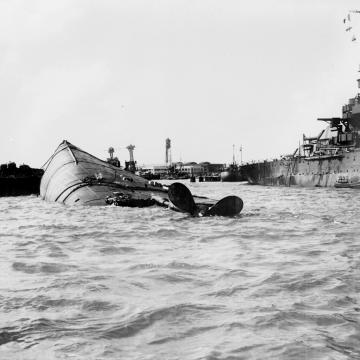 USS Oklahoma rescue efforts
